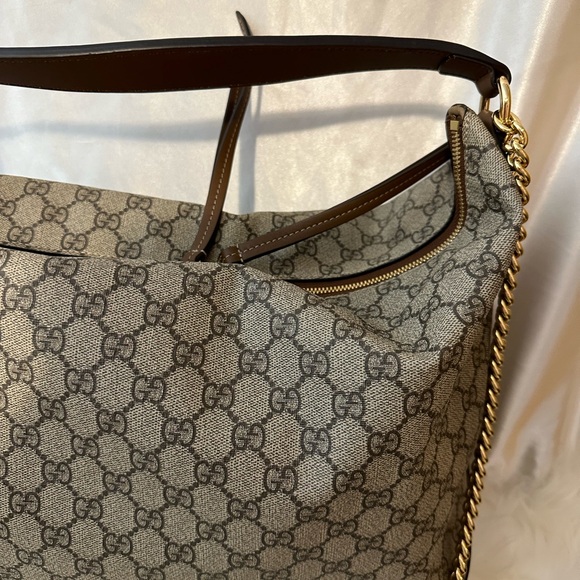COA -Auth Gucci Chain Hobo GG Coated Canvas Large Brown - Picture 3 of 16
